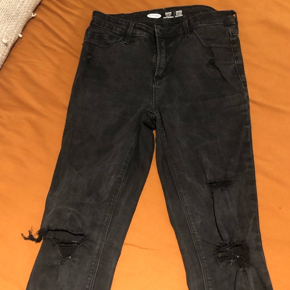 Old Navy Rockstar Skinny Distressed Black Jeans - Picture 4 of 4